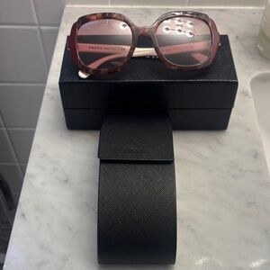 Prada Women's tortoise Brown/burgandy Sunglasses